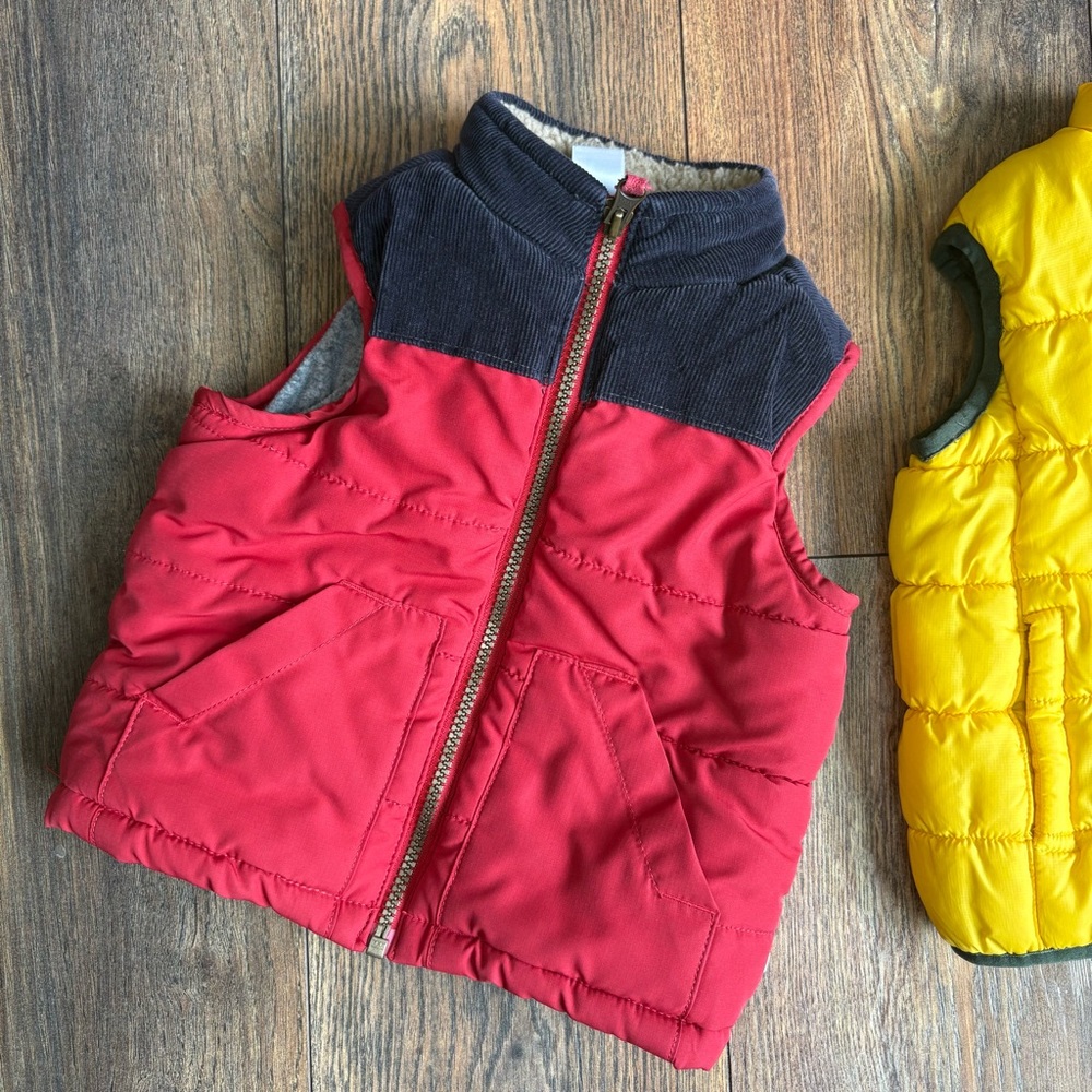 Carter's Toddler Winter sleeveless Puffer Vest size 24 Months set of 2 - Picture 2 of 6
